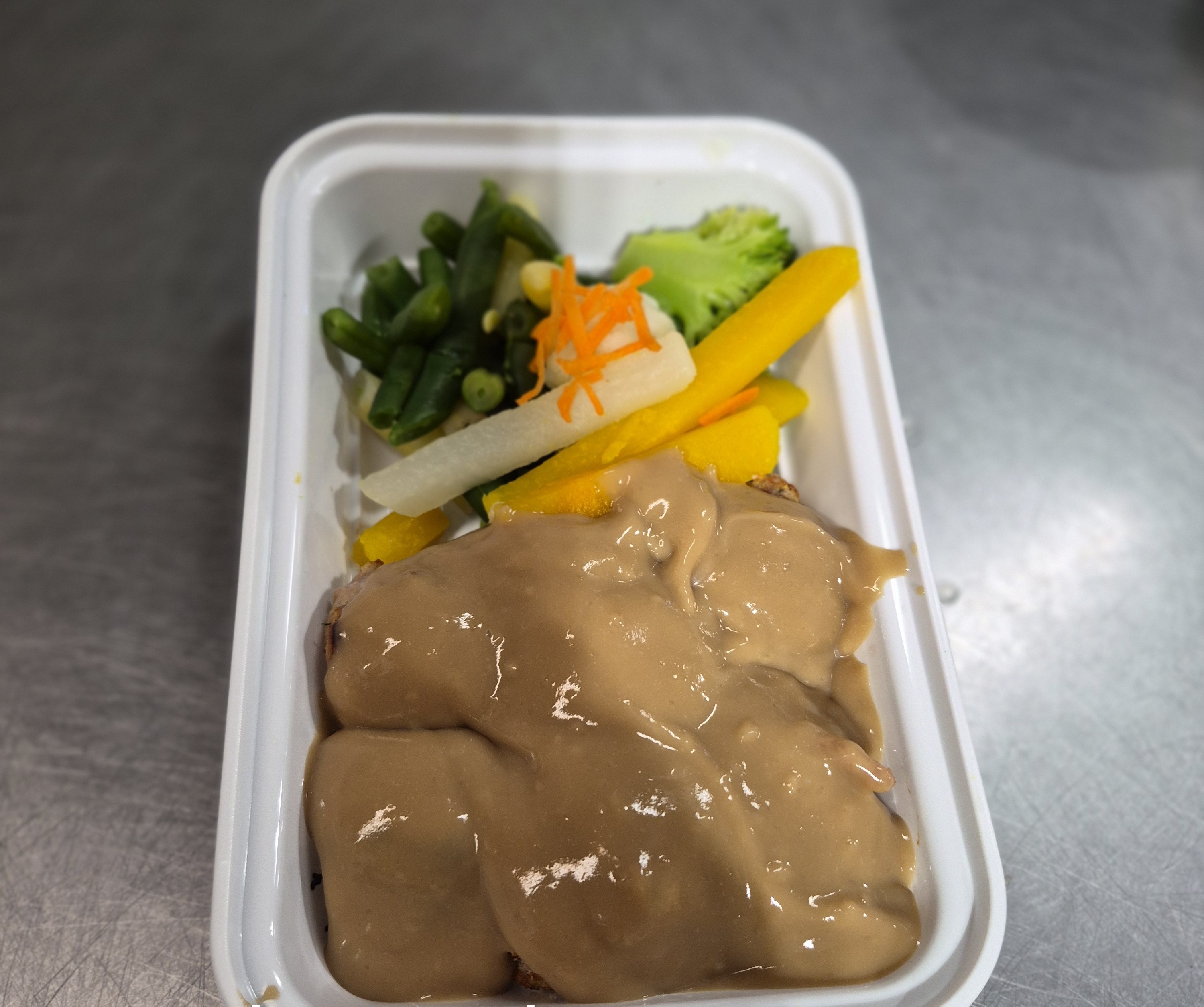 Boulettes de porc sauce à l'érableLégumes + riz